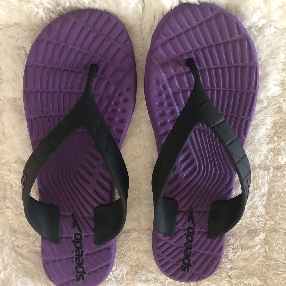 Women’s Speedo Flip Flops size 7